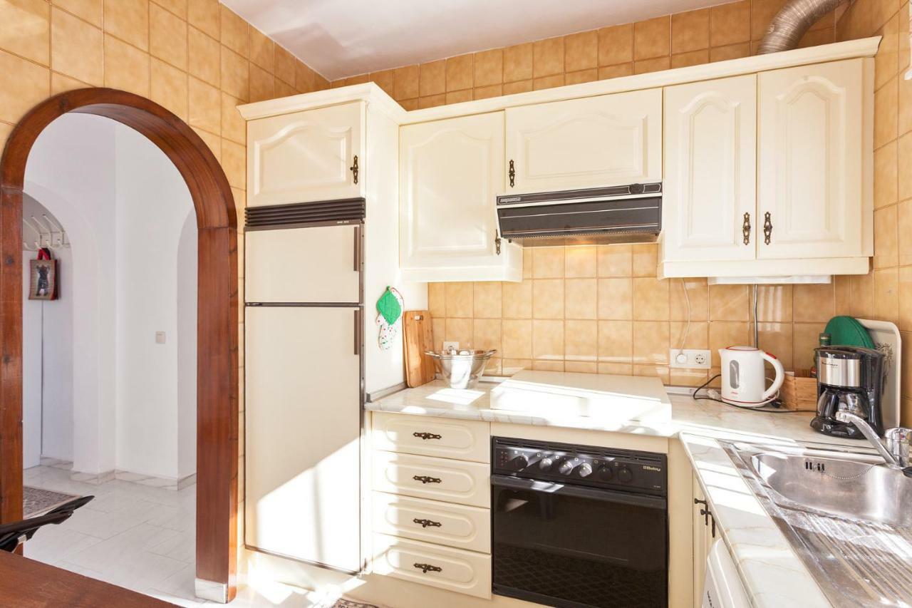 Mi Jardin Apartment เบนัลมาเดนา ภายนอก รูปภาพ