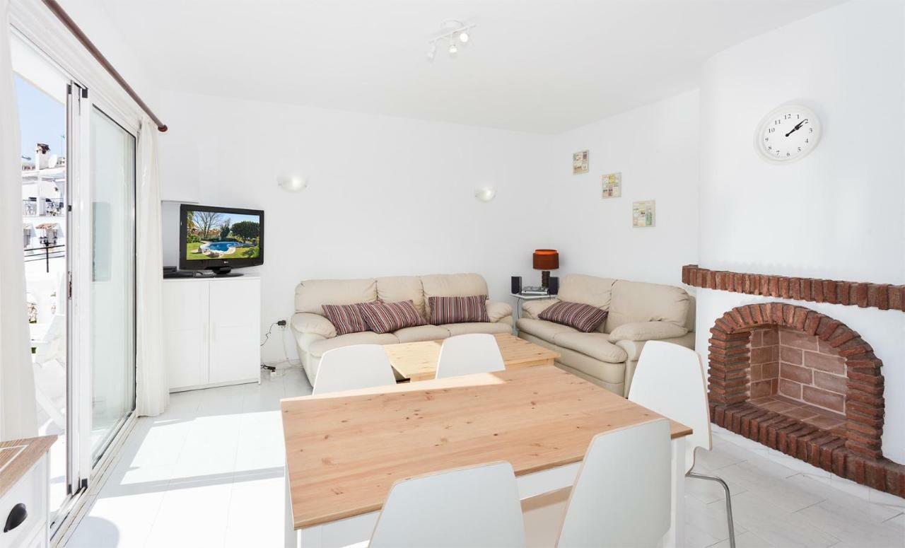 Mi Jardin Apartment เบนัลมาเดนา ภายนอก รูปภาพ